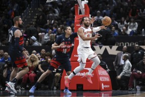 爱游戏娱乐-关于纽约尼克斯迎欧篮联关键赛，今晨调整名单，引发热议，资深球员宣示担当的信息