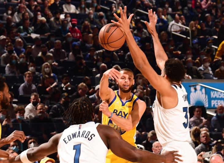 爱游戏-社区盾关键时刻走向成谜，金州勇士状态回暖，话题不断，细节决定成败(腾讯NBA勇士社区)  第2张